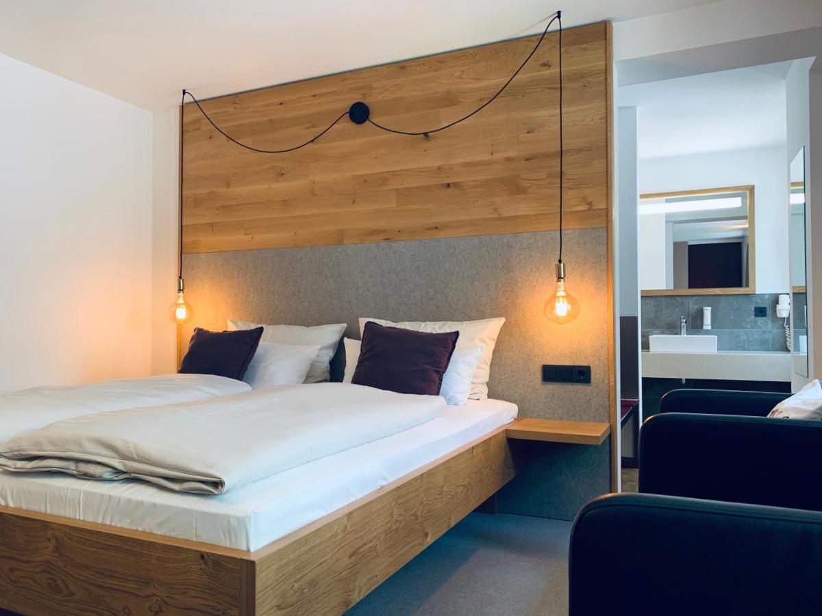 Stadthotel Kachelofen Krumbach Kültér fotó