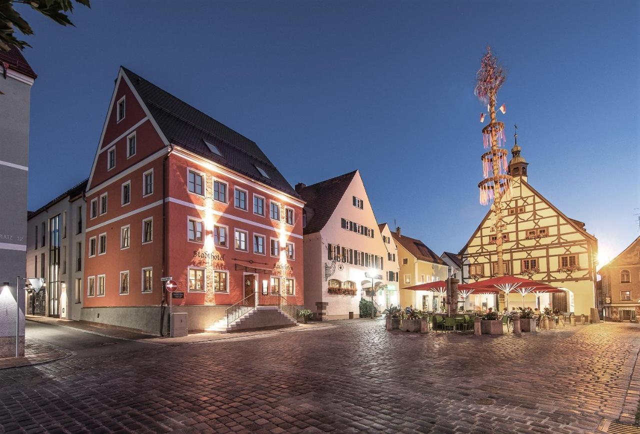 Stadthotel Kachelofen Krumbach Kültér fotó