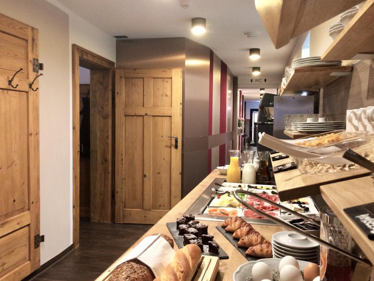Stadthotel Kachelofen Krumbach Kültér fotó