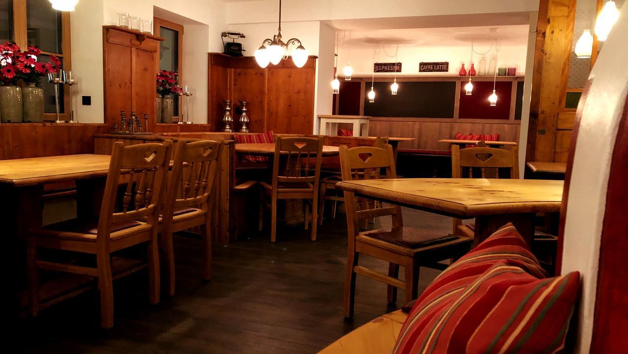 Stadthotel Kachelofen Krumbach Kültér fotó